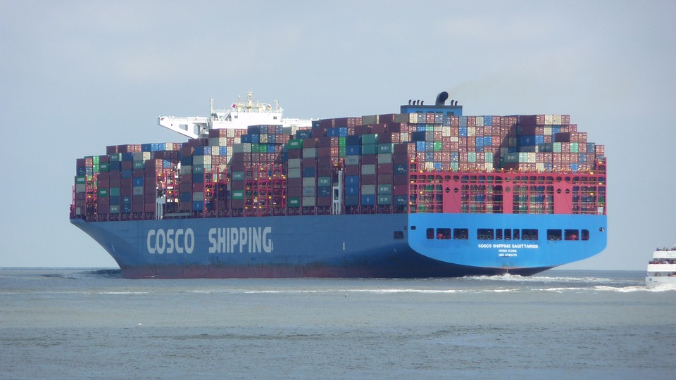 China's COSCO Orders World's Largest Methanol-Fuelled Boxships