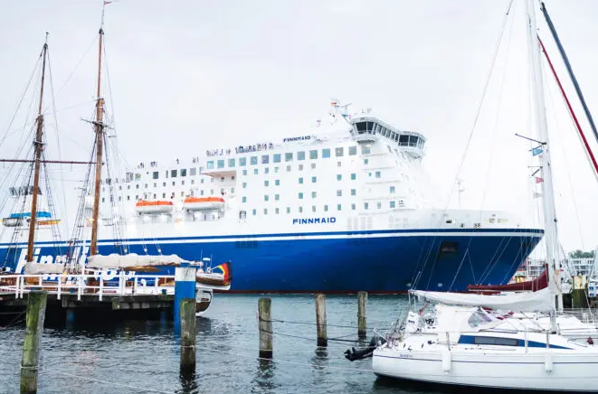 Finnlines Mulls EUR 500 million Investment in Decarbonising Fleet