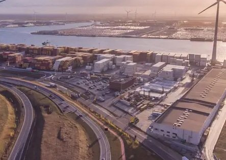 First Cleaned Vessels Depart Antwerp Following Bunker Spill