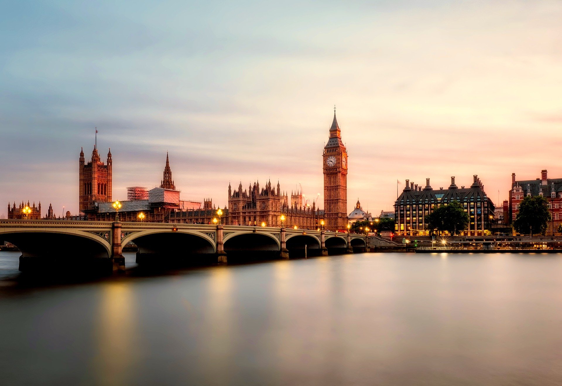 BUNKER JOBS: Peninsula Seeks Bunker Trader in London