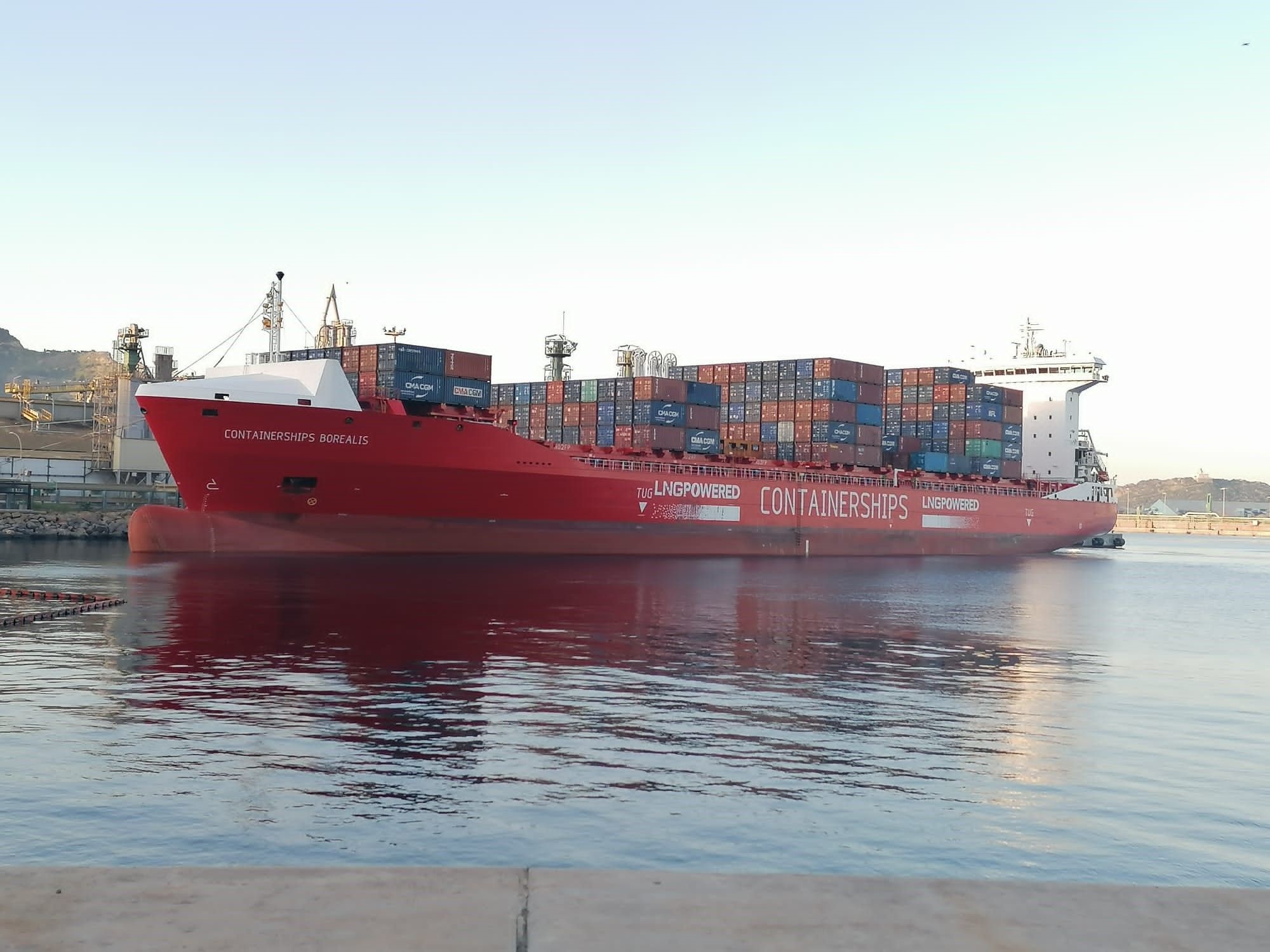 CMA CGM Boxship in First Pipe-to-Ship LNG Bunkering at Cartagena