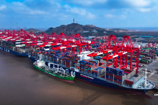 CMA CGM New Dual-Fuel Boxship Bunkers Bio-Methanol at Yangshan