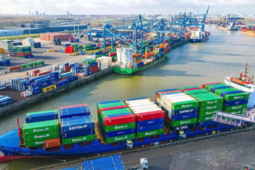 Rotterdam Shore Power and RST Sign Deal to Develop Shore Power Project