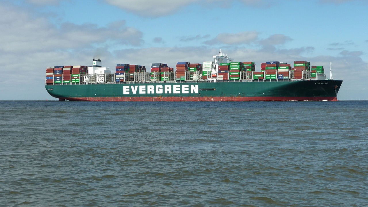 Container Firm Evergreen Line Halts Shipments to Israel