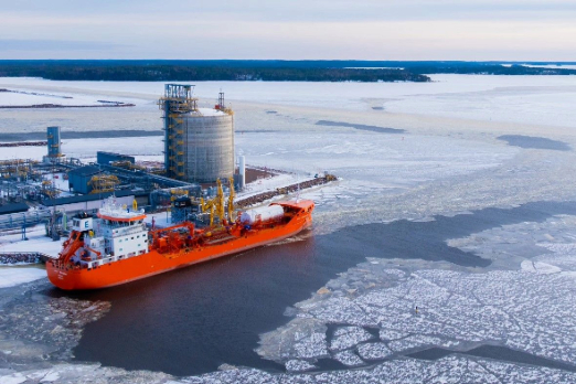 John T Essberger Bunkers Bio-LNG at Hamina Terminal for First Time
