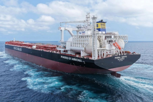 CMB.TECH's First Ammonia-Fuelled Bulker Begins Maiden Voyage to Australia