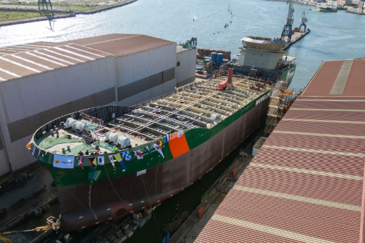 Repsol Takes on New Hybrid Bunker Tanker from Mureloil