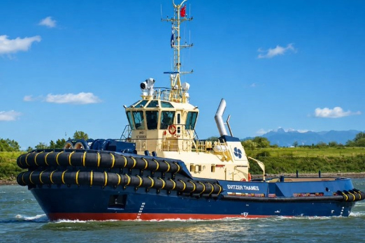Harbour Tug Bunkered with HVO100 at London Gateway