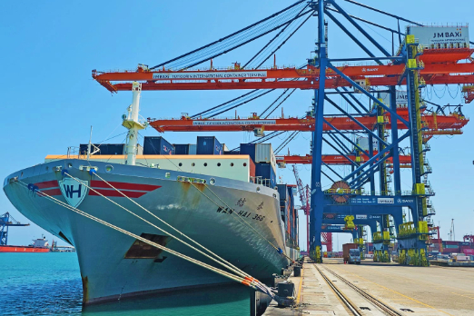 Southern Indian Port Takes Lead in Methanol Bunkering Push