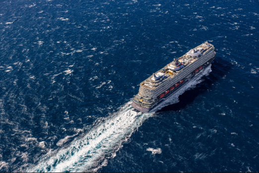 Fincantieri Delivers LNG-Fuelled Cruise Ship to TUI Cruises