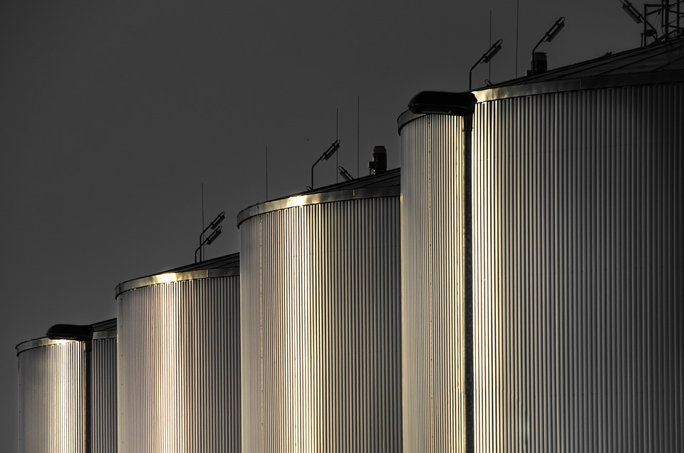France: Fire at Exxon Plant Damages Distillation Tower