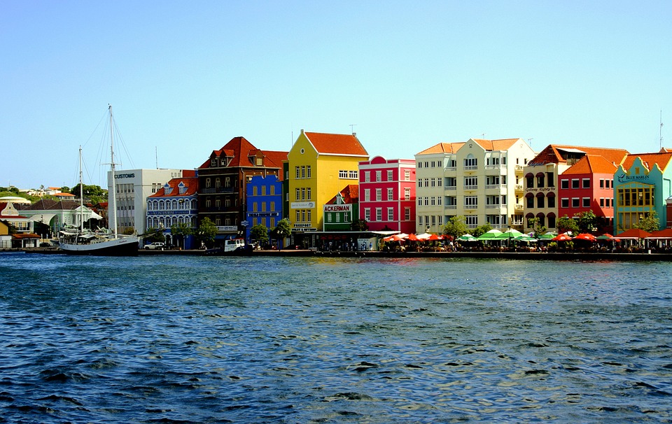 Curoil Hires Fuel Oil Trader in Curaçao