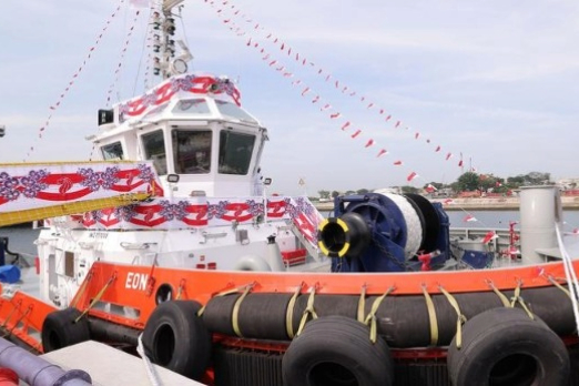 First Fully Electric Tugboat Delivered in Singapore