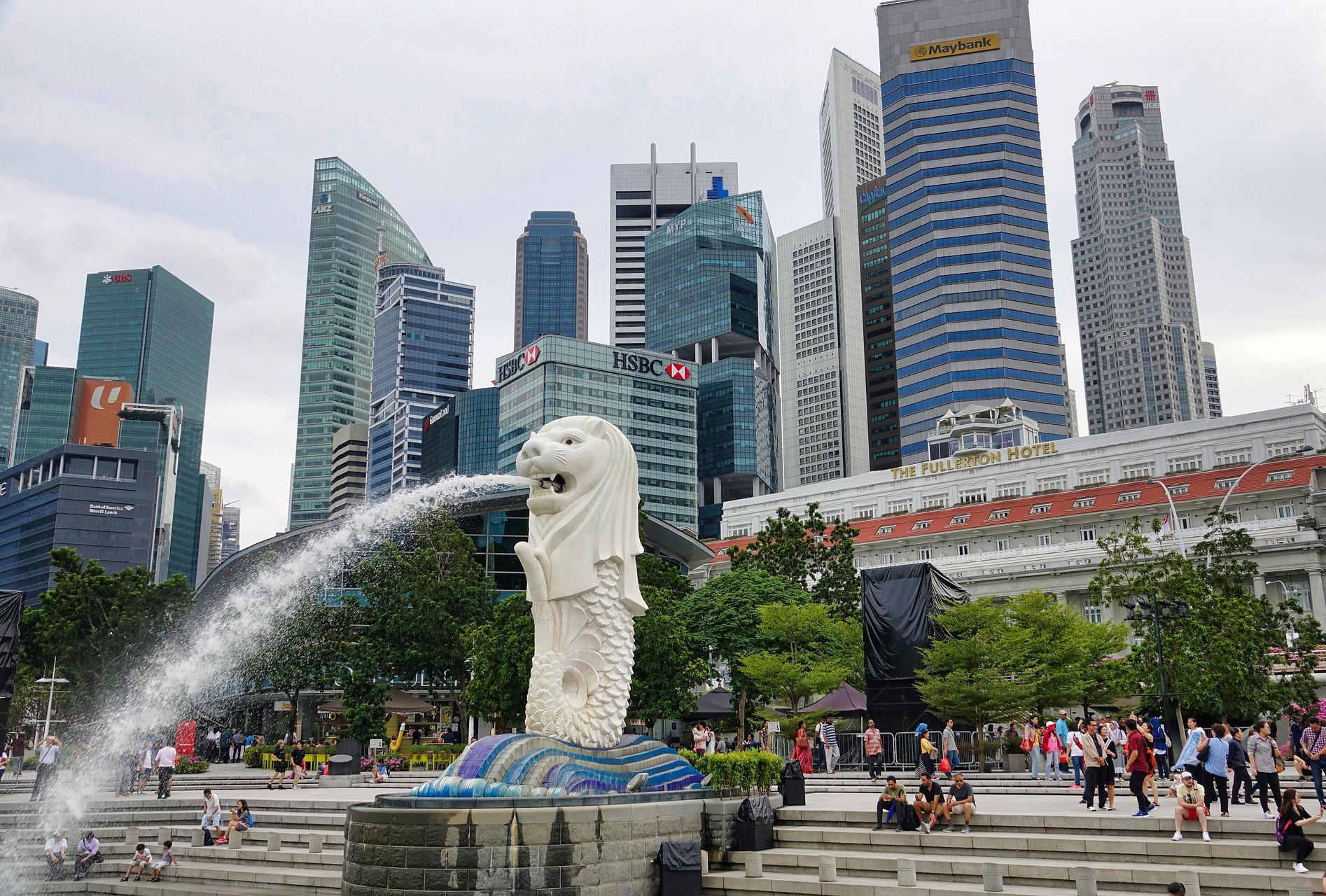MPA Grants Eight LNG Bunkering Licences in Singapore