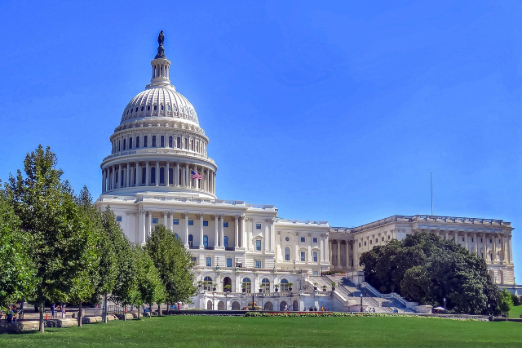 US Lawmakers Reintroduce Two Bills to Eliminate Shipping Emissions