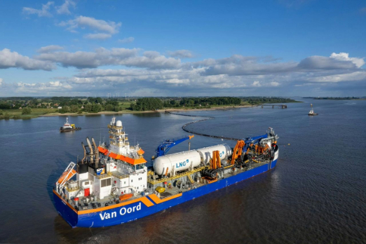 Van Oord's Ship Bunkers Bio-LNG for the First Time in Germany