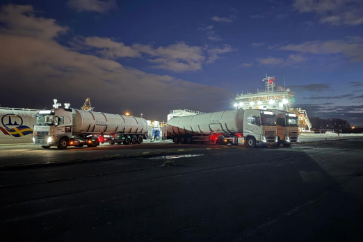 Titan Enhances LNG Bunkering in Le Havre with Truck-to-Ship Deliveries