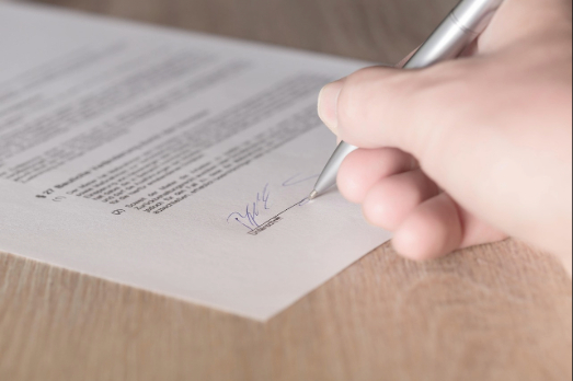 BIMCO Adopts FuelEU and ETS Clauses for Ship Sale Deals