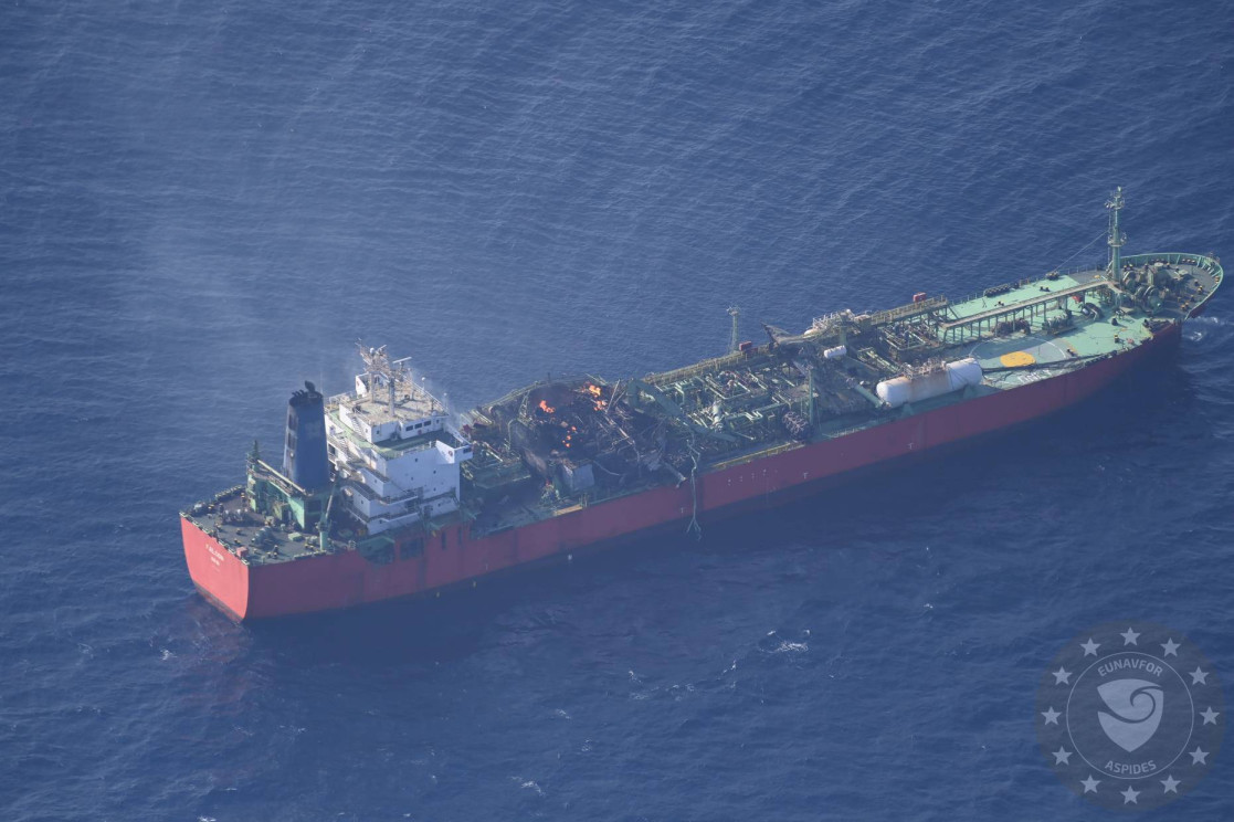 24 Crew Rescued from LPG Tanker After Fire in Gulf of Aden