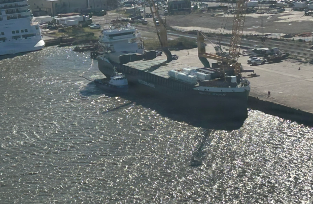 Bunker Spill Reported in Galveston Following Ship Allision With Pier
