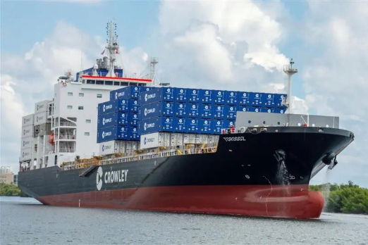 Crowley's New LNG-Fuelled Boxship Enters Service
