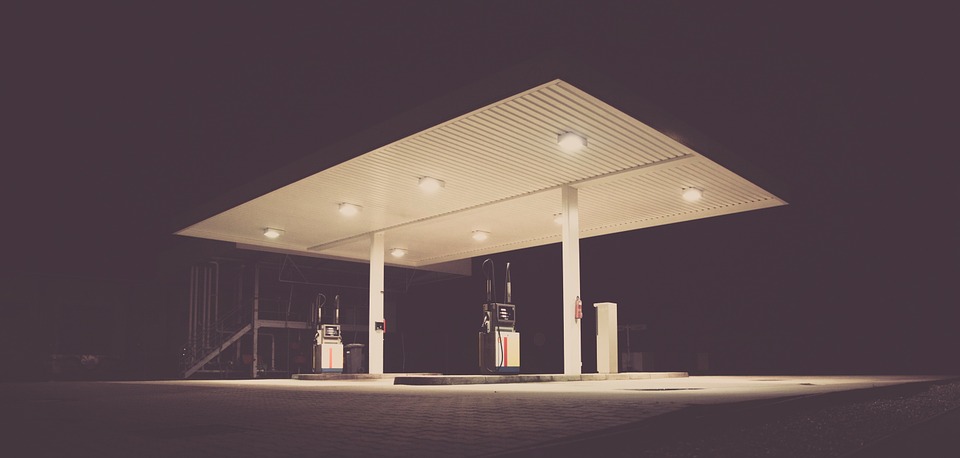Run Rates cut at Exxon Refineries