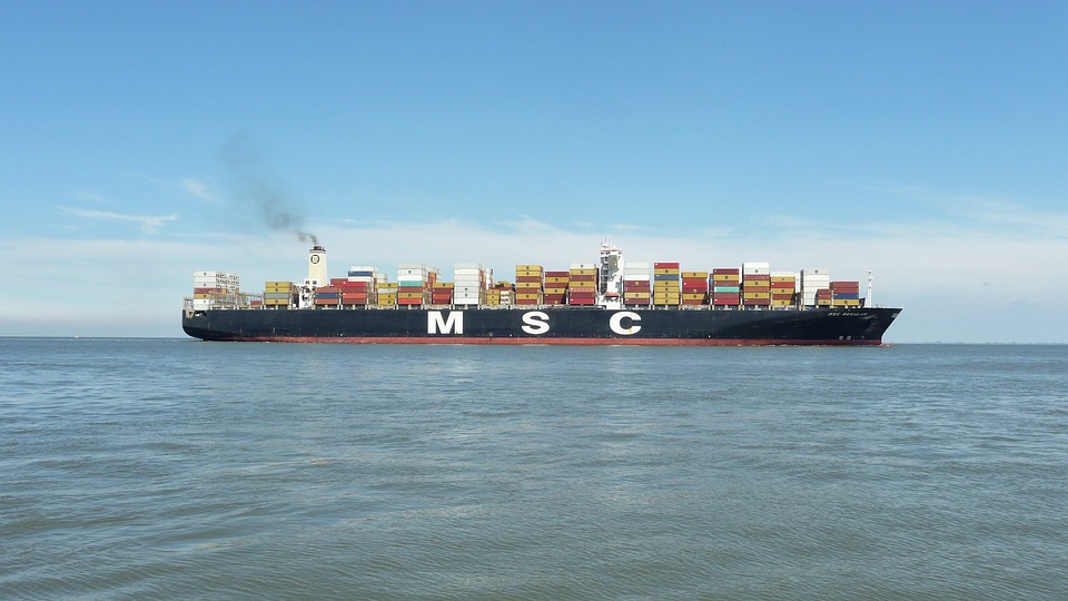 World's Largest Container Ship is Running on HSFO With Scrubbers