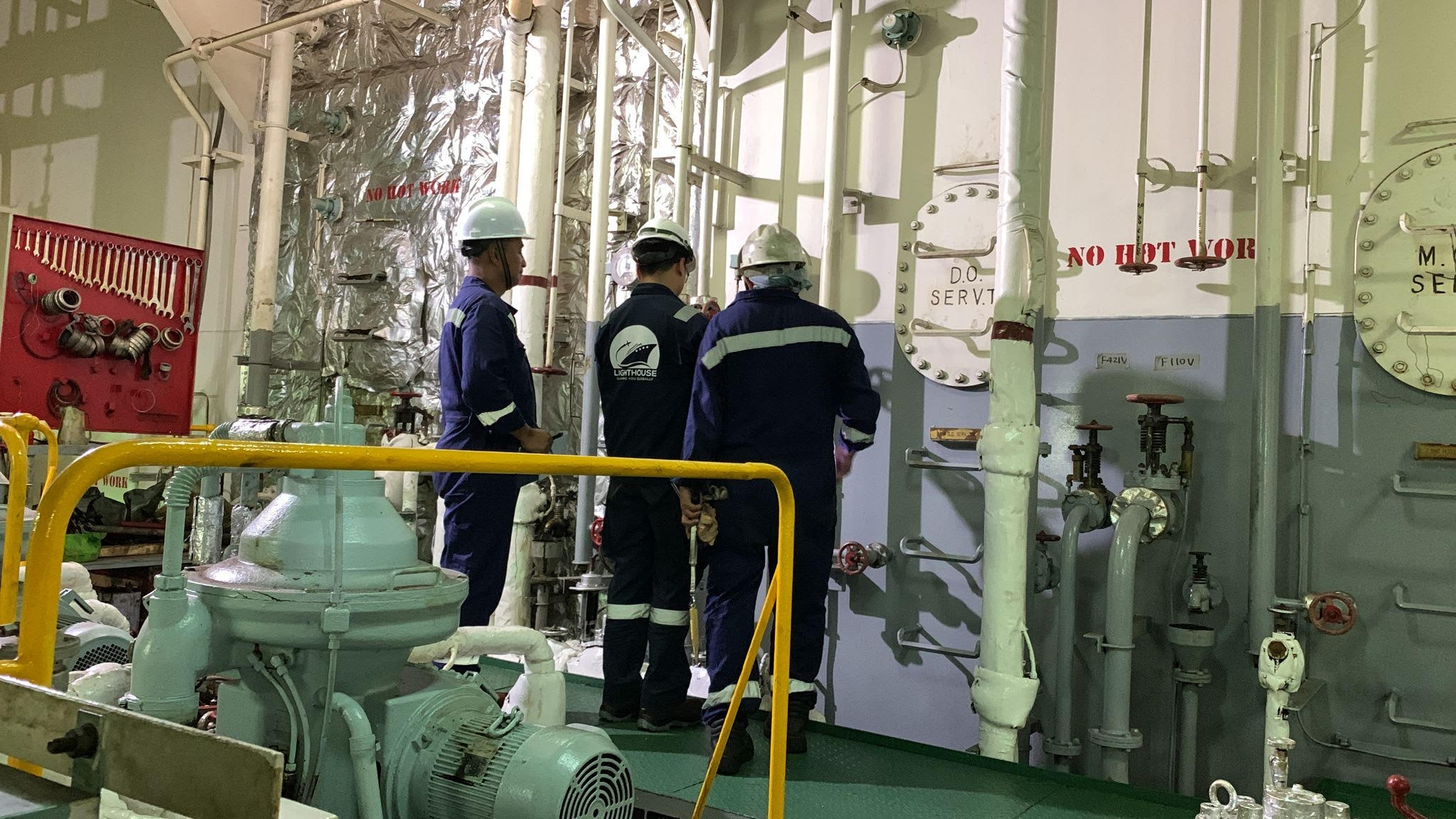Lighthouse Marine's Singapore Bunker Surveying Licence Renewed