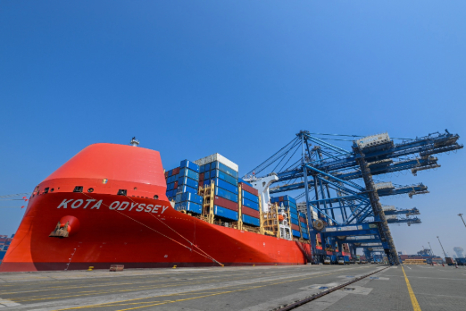 LNG-Fuelled PIL Boxship Makes Maiden Call at Saudi Red Sea Terminal