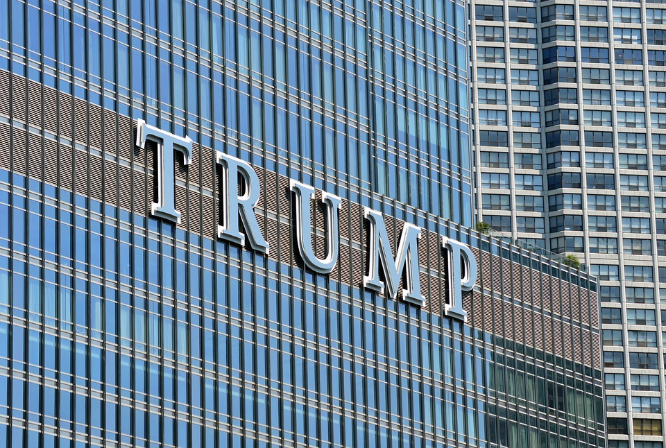Incoming Trump Administration Strikes Conciliatory Tone on Port Worker Negotiations