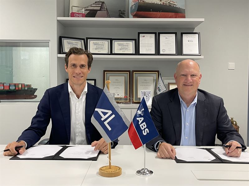AL Group Mulls Converting Ultramax Bulker to Methanol Propulsion