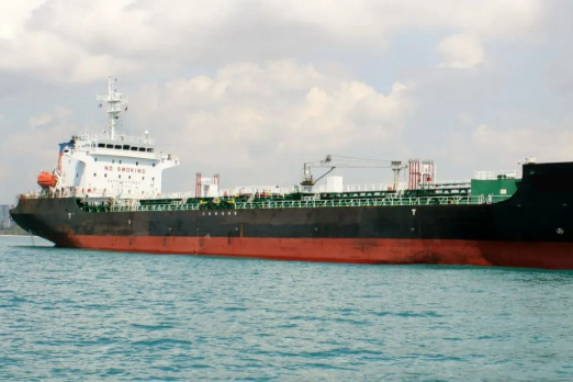 Indian Coast Guard Detains Tankers Off Mumbai for Alleged Oil Smuggling