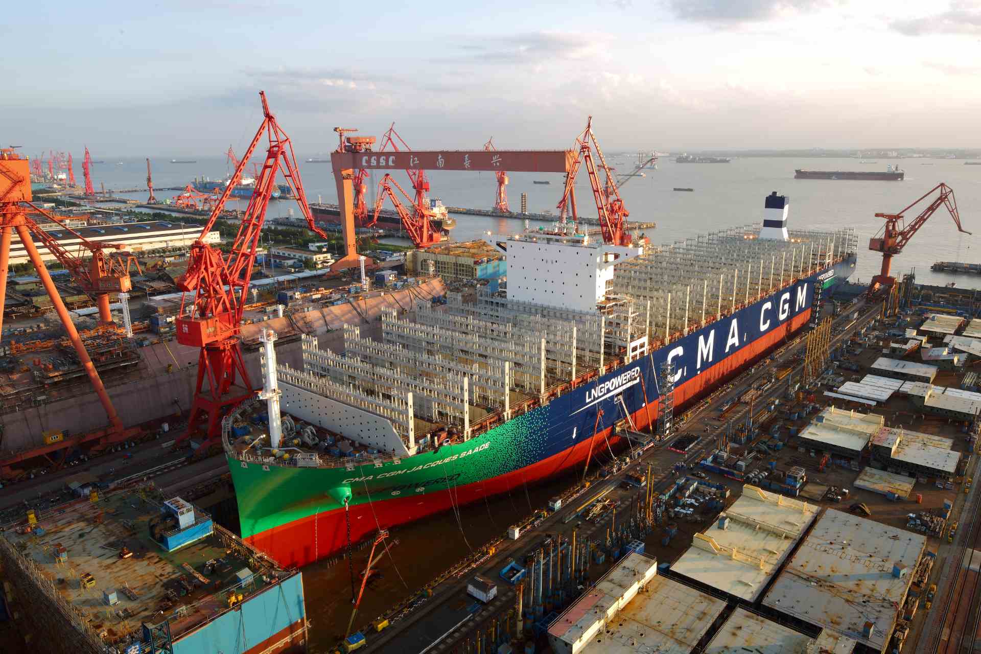 CMA CGM Waives Low Sulfur Surcharge on VLSFO Slump