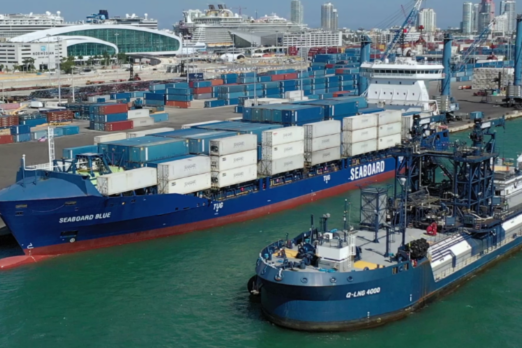 US Firm Takes on Boxship Converted to Run on LNG