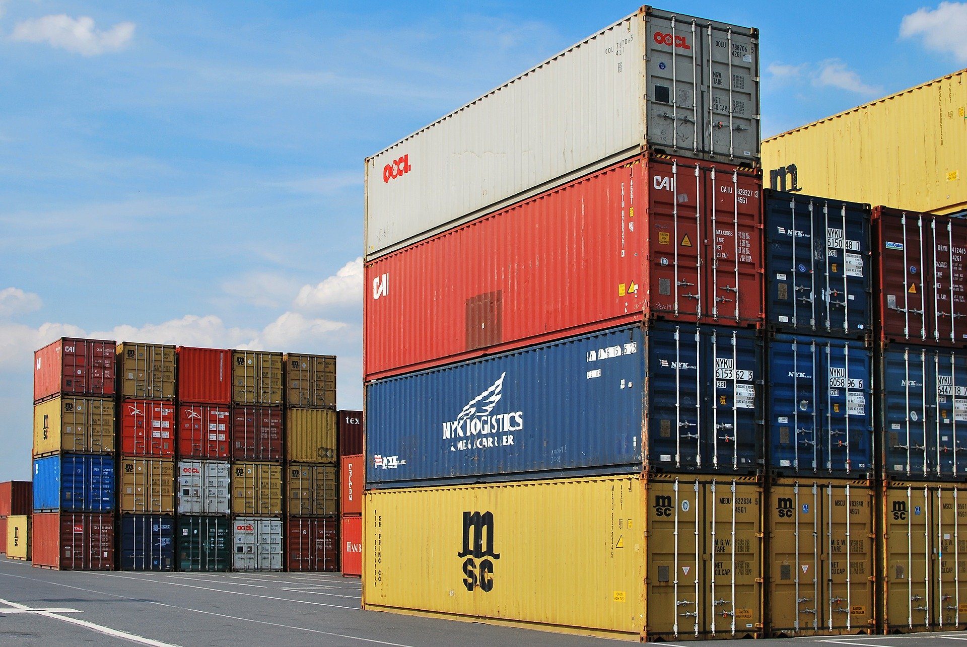 First Glimpse of Weak May Container Trade in US