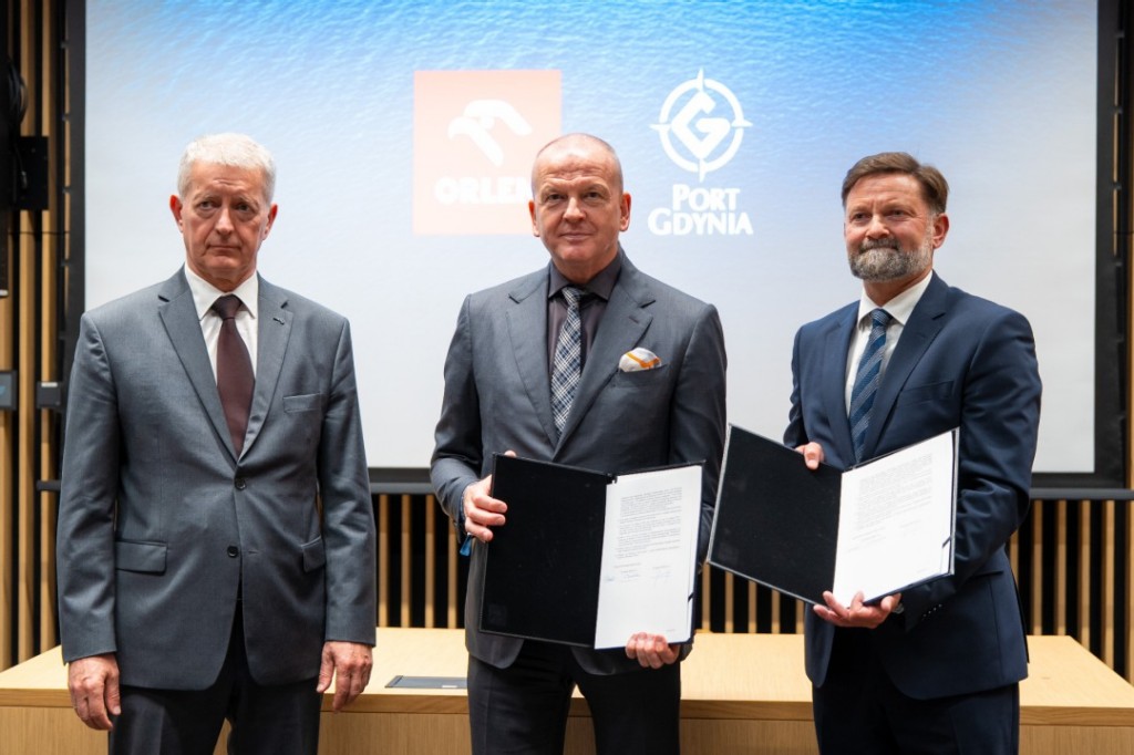 ORLEN and Gdynia Port to Assess LNG and Bio-LNG Bunkering Potential
