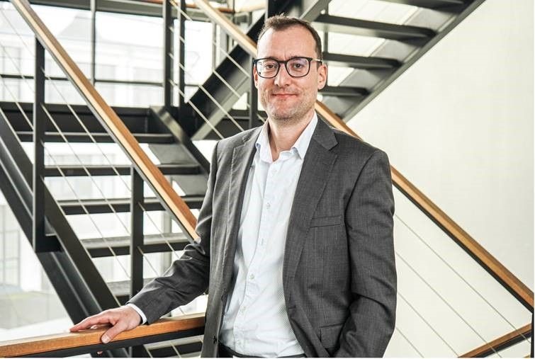 Malik Supply Hires Manager in Greece
