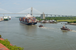 Maersk, ABS Among 8 Players Looking to Establish Green Ammonia Bunkering on US East Coast