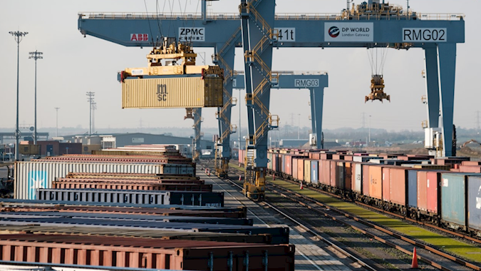 DP World Pauses £1 Billion Planned Investment in London Container Terminal