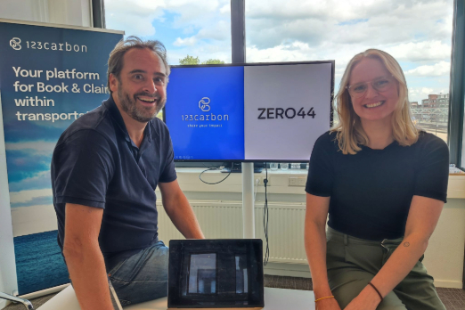 123Carbon Partners with ZERO44 to Simplify Carbon Tracking in Shipping