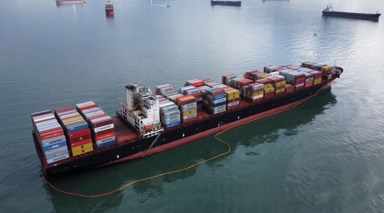 Bunker Spill Reported From Boxship in Vancouver