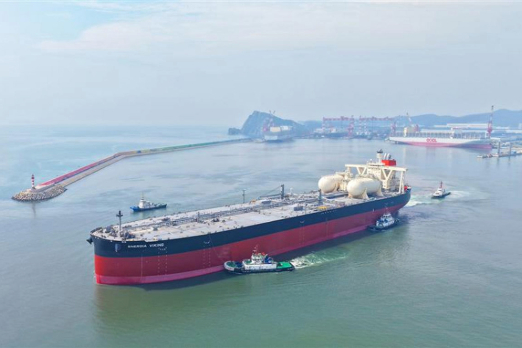 Equinor Charters LNG Dual-Fuel Crude Carrier from MOL