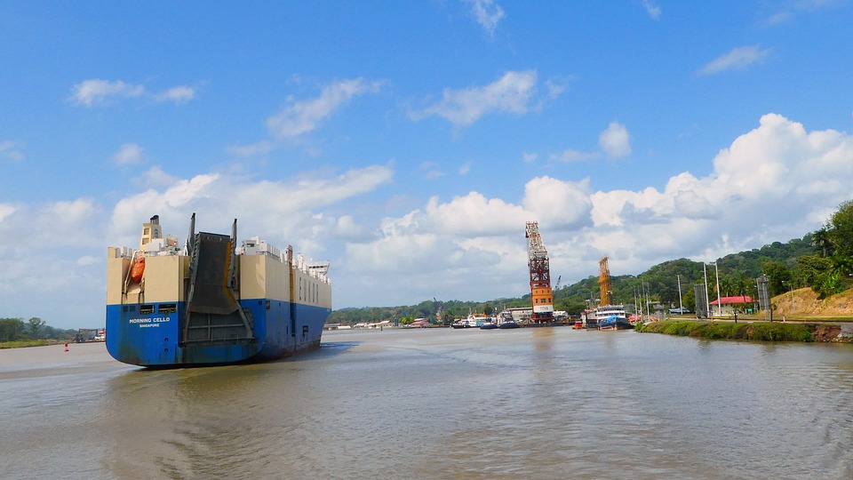 Panama Canal Introduces GHG Calculator for Canal Vessel Traffic