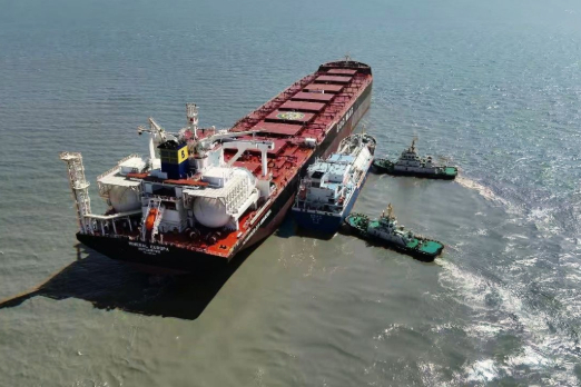 CMB.TECH's Ammonia-Fuelled Bulker Bunkers Green Ammonia in China