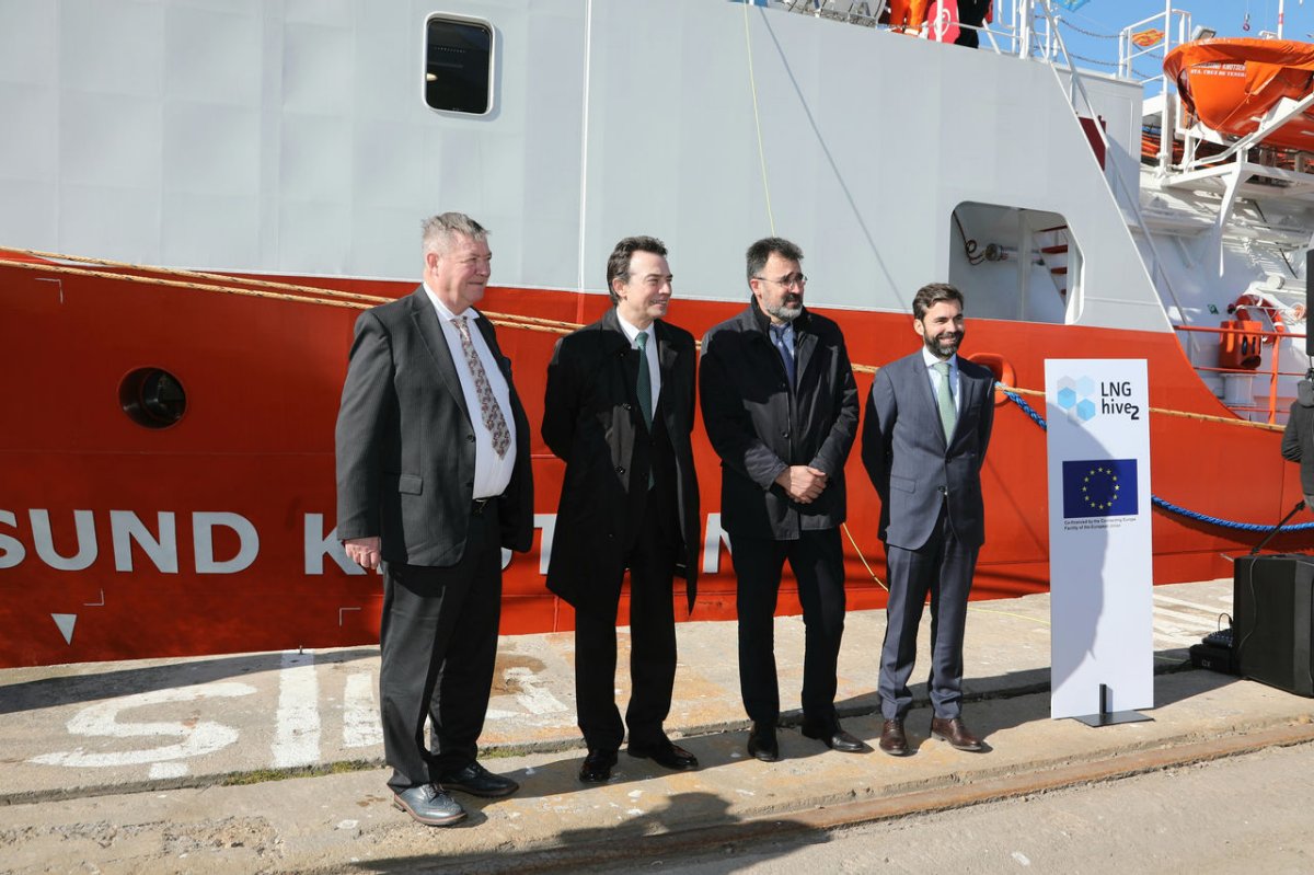 Shell LNG Bunker Barge Launched in Spain