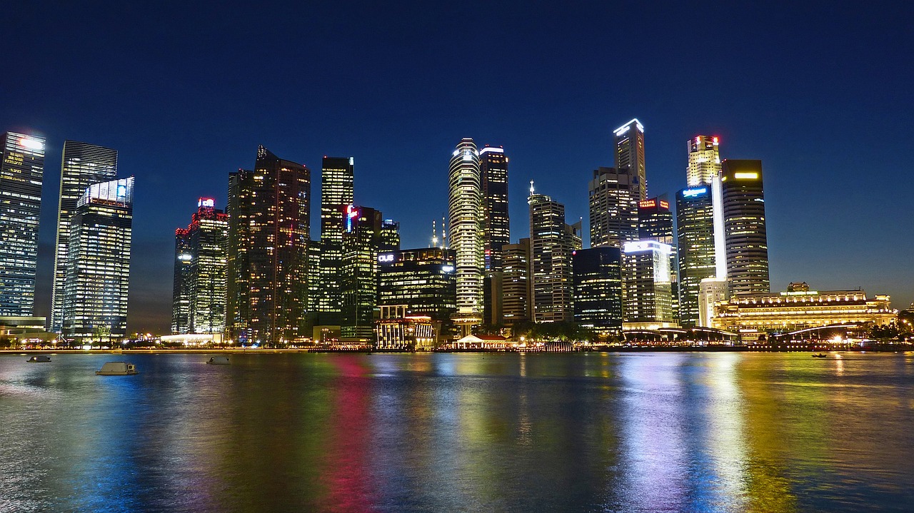 Maersk Will Receive Singapore's First Methanol Bunker Delivery This Week