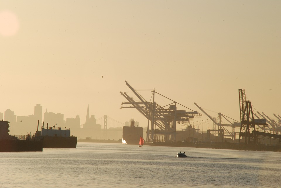 Oakland Port Nets Federal Funds to Reduce Emissions