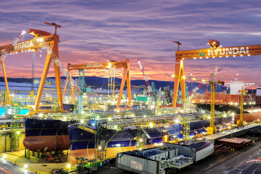 Siemens Joins Forces with HD Hyundai to Modernise US Shipbuilding