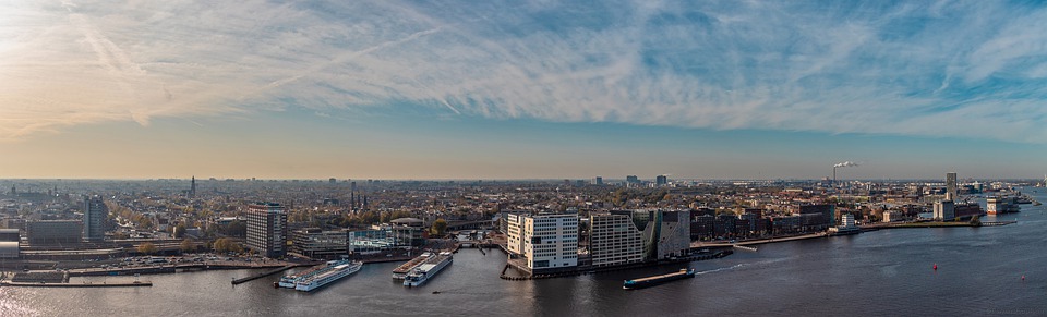 Dutch Dockers Won't Unload Russian Gasoil at Amsterdam