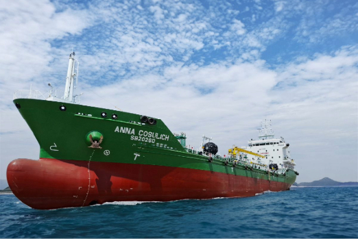 Fratelli Cosulich New Methanol-Ready Bunker Tanker Heads for Singapore